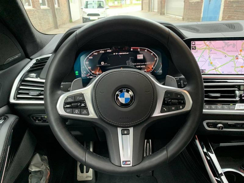 BMW X7 M50d, снимка 12 - Автомобили и джипове - 25788939
