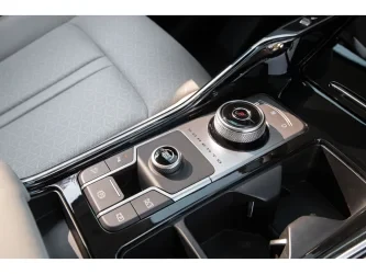 Kia Sorento  X-Line AWD, 6 места 2.5 Turbo, снимка 6 - Автомобили и джипове - 54241533