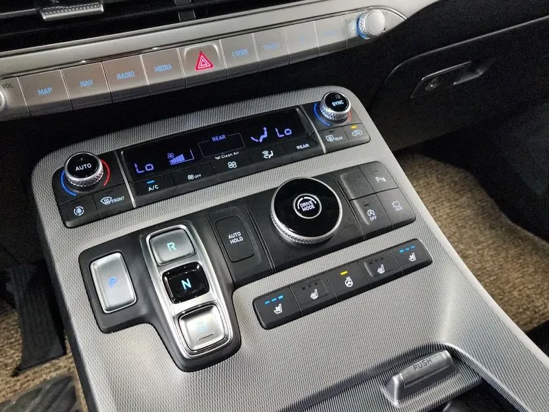 Hyundai Palisade  Gasoline 3.8 2Wd Exclusive, снимка 9 - Автомобили и джипове - 56130072