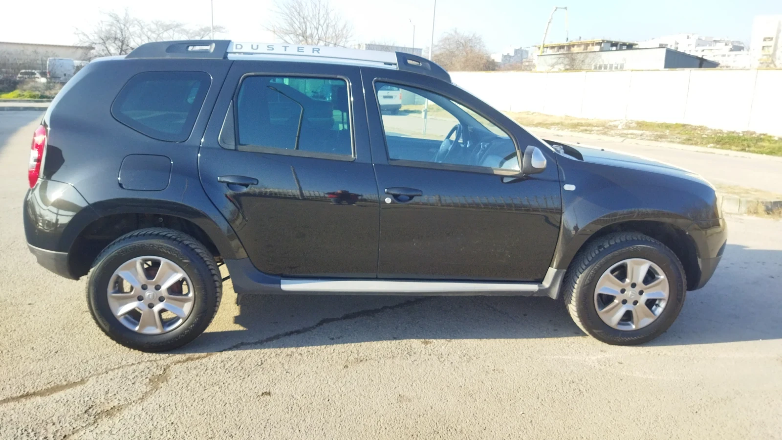 Dacia Duster 1.2i 4x4 Швейцария - изображение 6