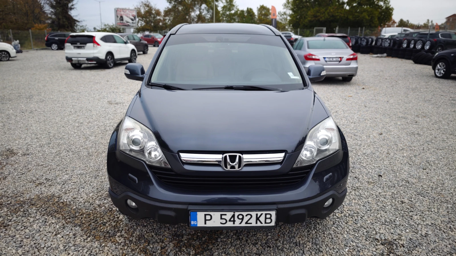 Honda Cr-v ВСИЧКО ПЛАТЕНО/ОБСЛУЖЕН/СПОЙЛЕР/СТЕПЕНКИ/NAV/KAM - изображение 3