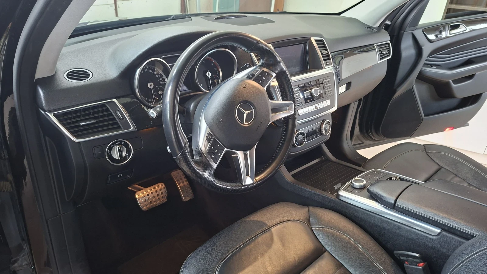 Mercedes-Benz ML 350, снимка 4 - Автомобили и джипове - 54048509