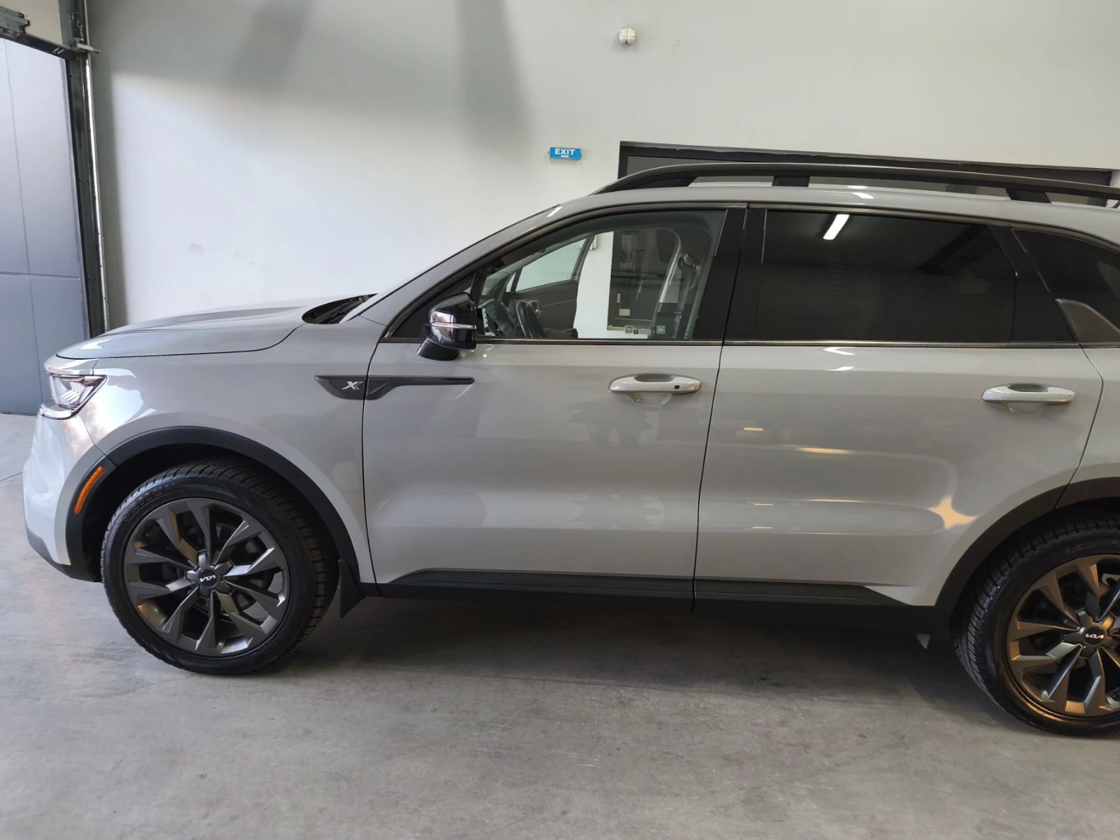 Kia Sorento  X-Line AWD, 6 места 2.5 Turbo, снимка 3 - Автомобили и джипове - 54241533