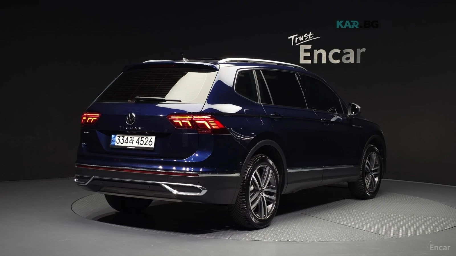 VW Tiguan PRESTIGE/HUD/KEYLESS/PANO/KAMEPA, снимка 2 - Автомобили и джипове - 54895803