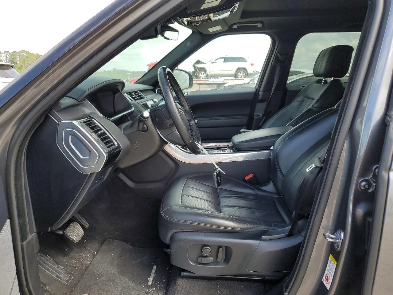 Land Rover Range Rover Sport 3.0DIESEL* SPORT HSE* РЕАЛНИ КМ! , снимка 8 - Автомобили и джипове - 54897101