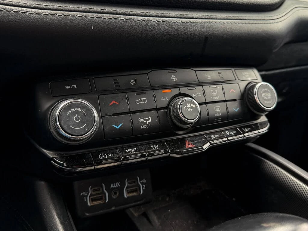Dodge Durango GT AWD* DISTR* ПОДГРЕВИ* ПАНО* КРАЙНА ЦЕНА ДО БГ* , снимка 11 - Автомобили и джипове - 55086511