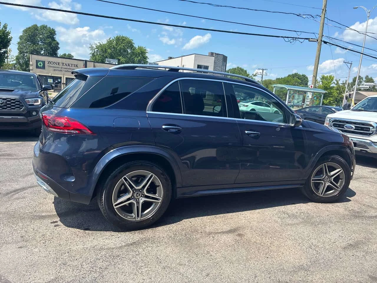 Mercedes-Benz GLE 350 | DISTRONIC | BURMESTER | HUD | ПАНОРАМА | , снимка 3 - Автомобили и джипове - 55237245