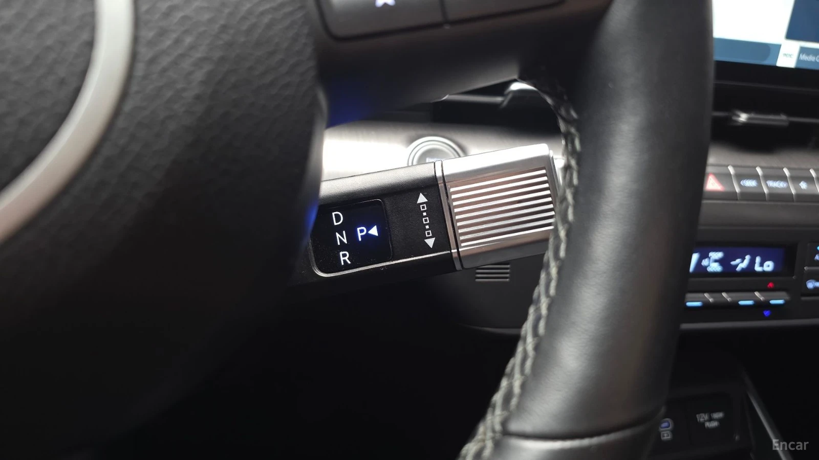 Hyundai Kona SX2 PREMIUM* КОЖА* ОБДУХВ* НАВИ* КАМЕРА, снимка 7 - Автомобили и джипове - 55558738