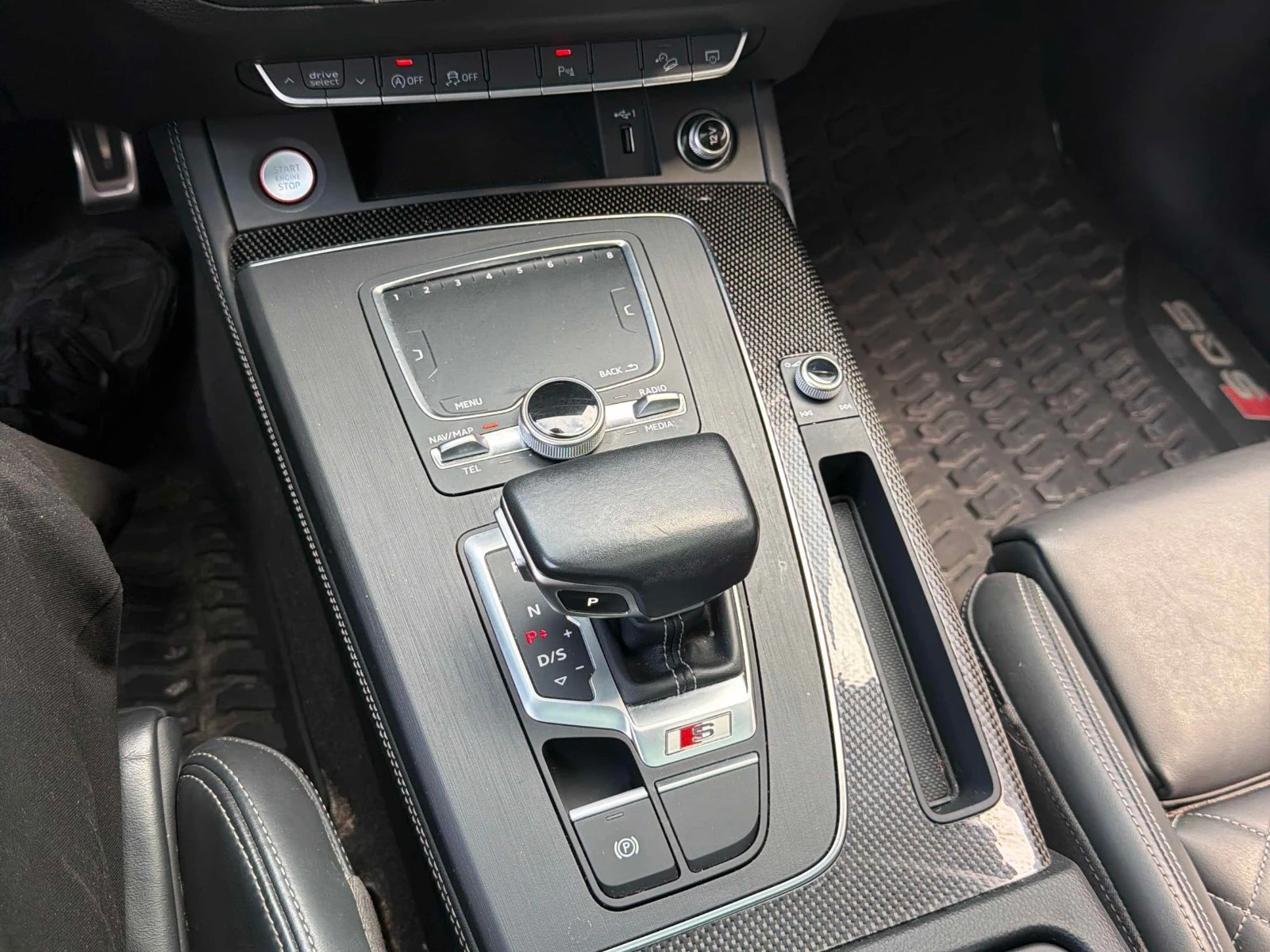 Audi SQ5 TECHNIK ЦЕНА ДО БЪЛГАРИЯ АВТОКРЕДИТ, снимка 12 - Автомобили и джипове - 55651272