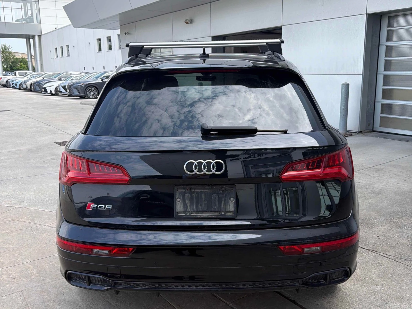 Audi SQ5 TECHNIK ЦЕНА ДО БЪЛГАРИЯ АВТОКРЕДИТ, снимка 4 - Автомобили и джипове - 55651272