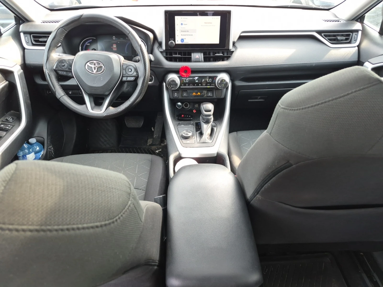 Toyota Rav4 HYBRID XLE/CARFAX/ФИНАНСИРАНЕ, снимка 10 - Автомобили и джипове - 55801643