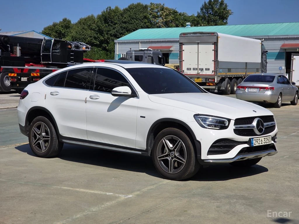 Mercedes-Benz GLC 300 e* COUPE* 4MATIC* AMG LINE* �����* ���������* CAM | Mobile.bg � ����������� 2