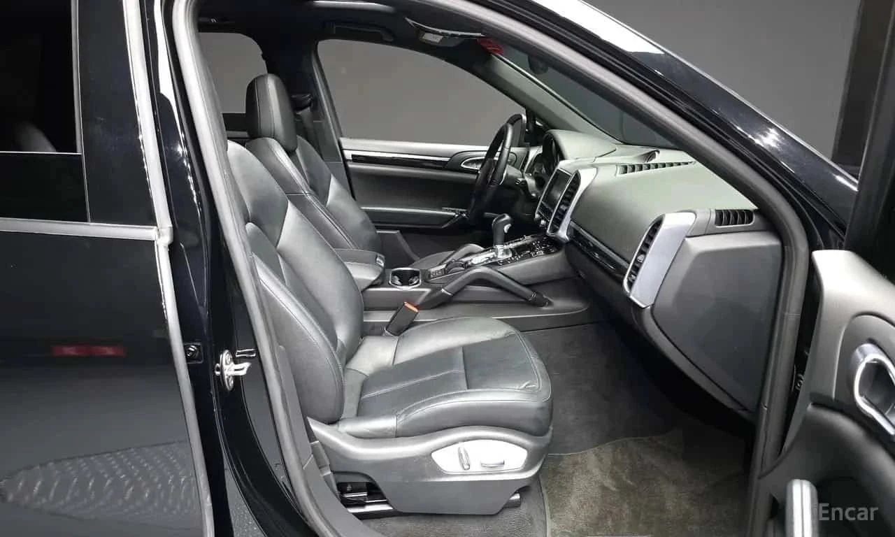 Porsche Cayenne, снимка 11 - Автомобили и джипове - 56723498
