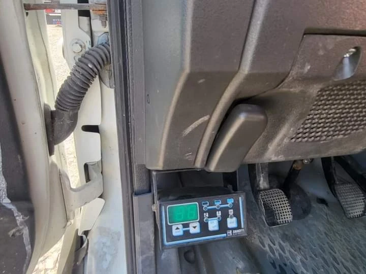 Iveco 35c17, снимка 6 - Бусове и автобуси - 56466208