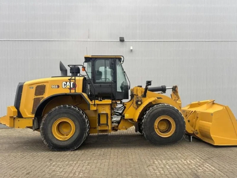 Челен товарач Cat 966-14, снимка 3 - Индустриална техника - 53425443