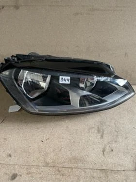 Фар десен Голф / VW Golf 7 , 2014 пукнат корпус , снимка 1