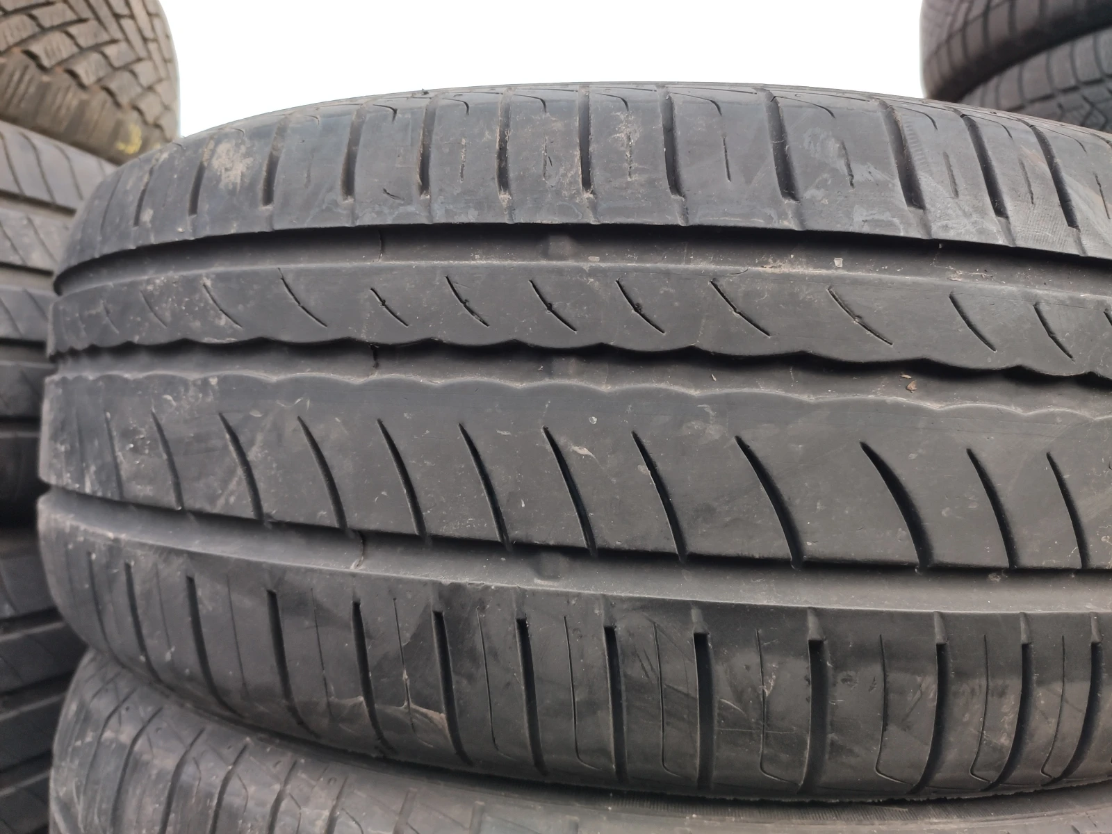 Гуми Летни 205/55R16, снимка 4 - Гуми и джанти - 53980593
