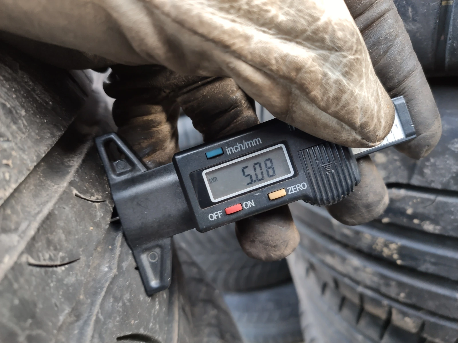 Гуми Летни 205/55R16, снимка 8 - Гуми и джанти - 53980593