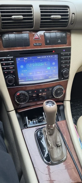 Mercedes-Benz 220, снимка 11