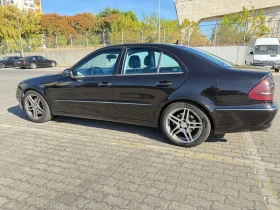 Mercedes-Benz E 320, снимка 2