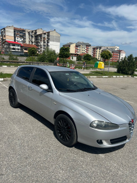 Alfa Romeo 147 1.9 JTD facelift, снимка 1 - Автомобили и джипове - 46041779