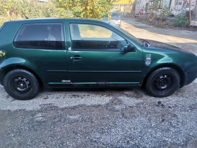 VW Golf 1.4i 75кс, снимка 6 - Автомобили и джипове - 47189698