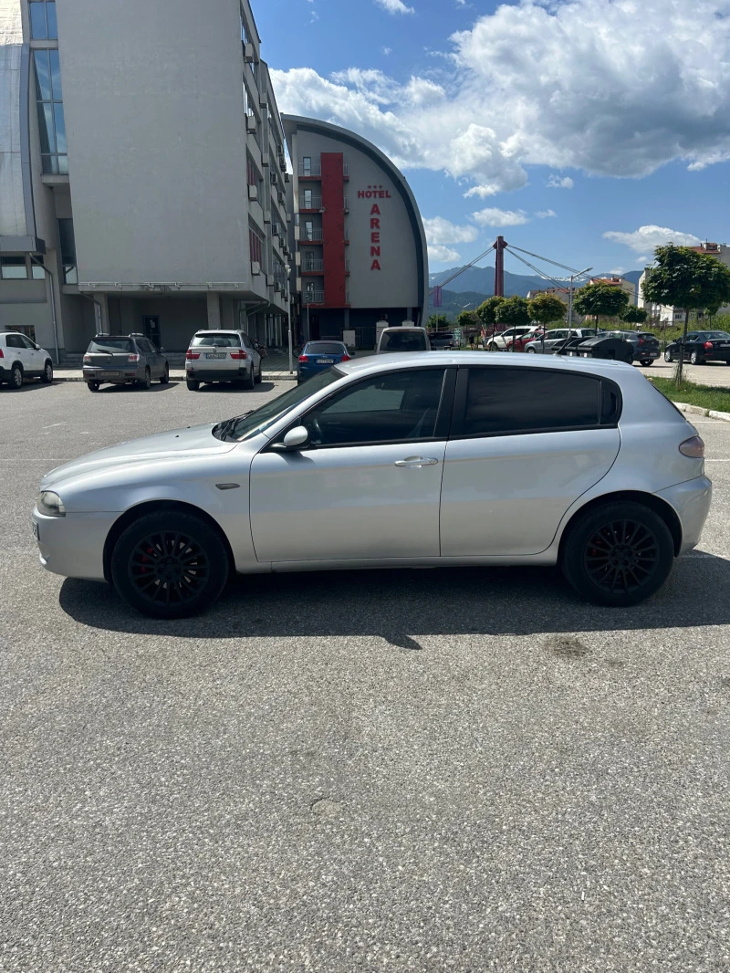 Alfa Romeo 147 1.9 JTD facelift, снимка 5 - Автомобили и джипове - 47556688