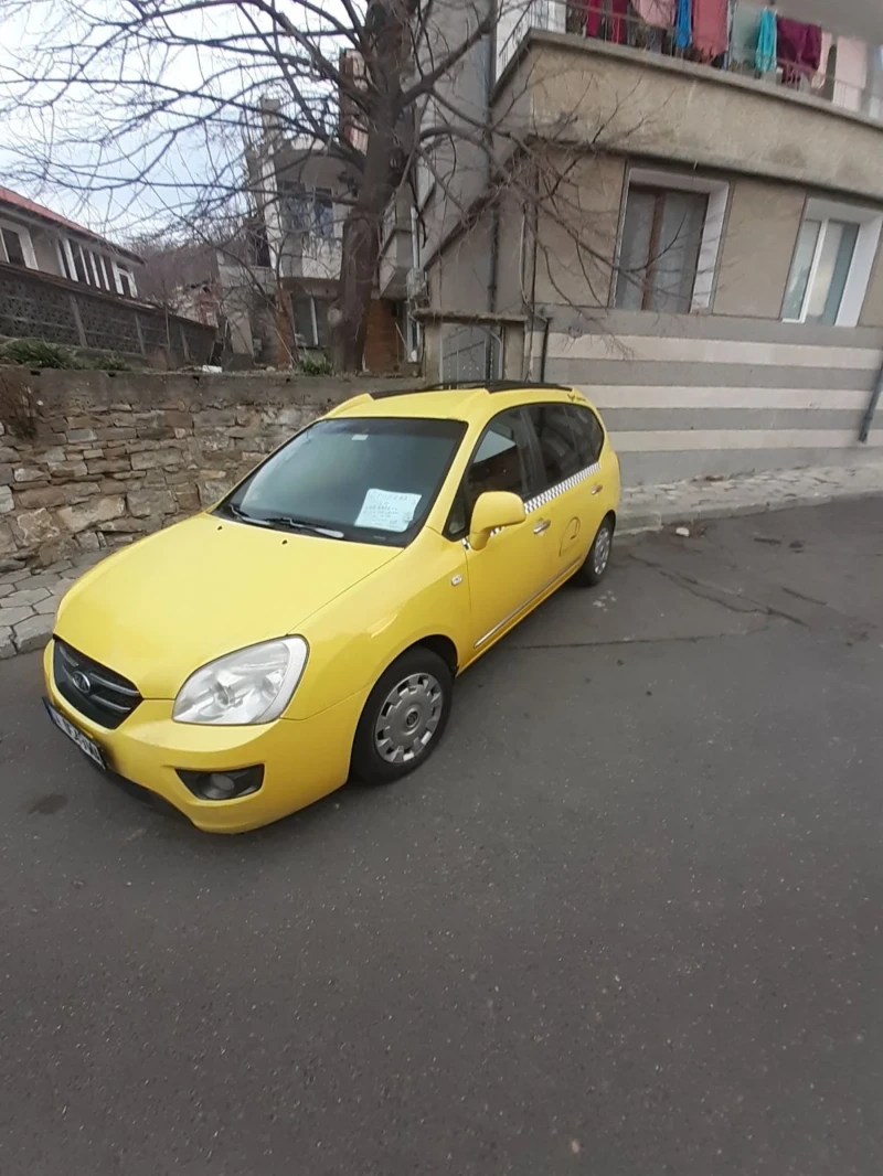 Kia Carens CRDI, снимка 4 - Автомобили и джипове - 48990409