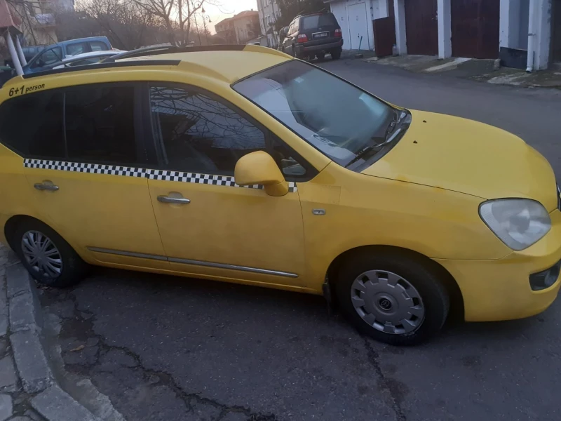 Kia Carens CRDI, снимка 2 - Автомобили и джипове - 48990409