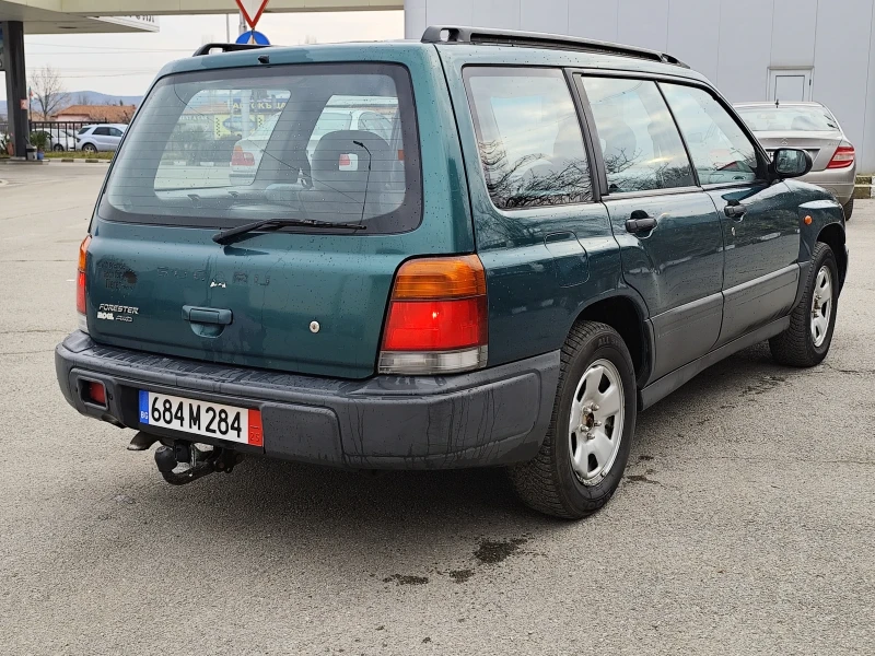 Subaru Forester 2.0i КЛИМА , снимка 3 - Автомобили и джипове - 49523173