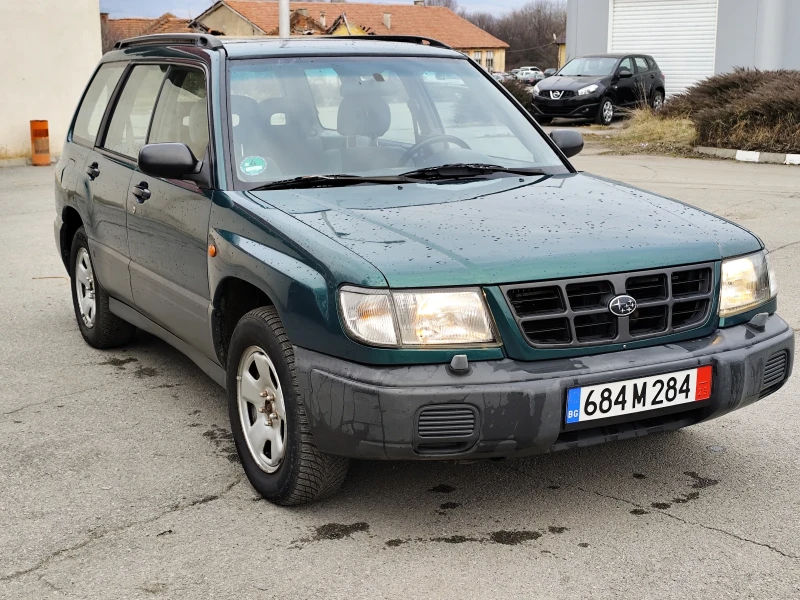 Subaru Forester 2.0i КЛИМА , снимка 2 - Автомобили и джипове - 49442132