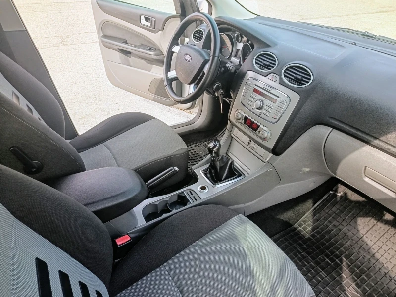 Ford Focus 1.6.100кс , снимка 13 - Автомобили и джипове - 49313842