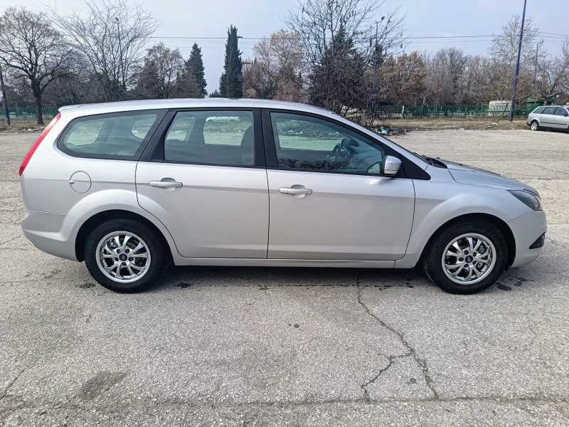 Ford Focus 1.6.100кс , снимка 8 - Автомобили и джипове - 49313842