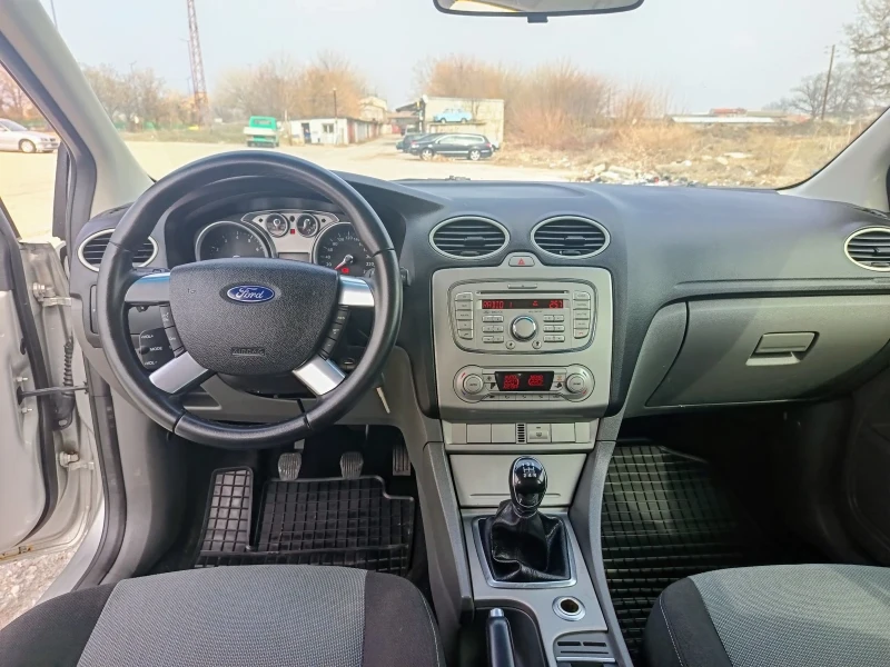 Ford Focus 1.6.100кс , снимка 16 - Автомобили и джипове - 49313842