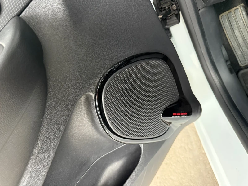 Renault Clio 1.5dci/media/DUEL/E6b, снимка 16 - Автомобили и джипове - 50691038