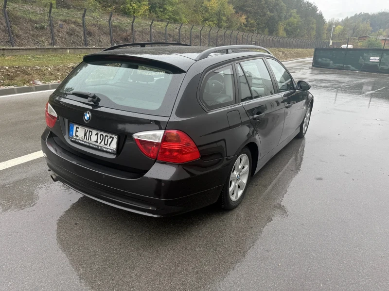 BMW 320, снимка 11 - Автомобили и джипове - 51937520