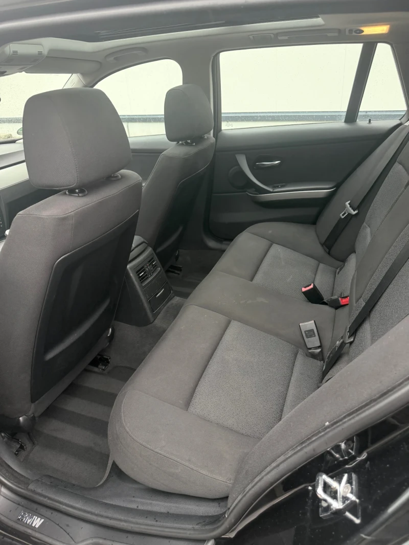 BMW 320, снимка 4 - Автомобили и джипове - 51937520