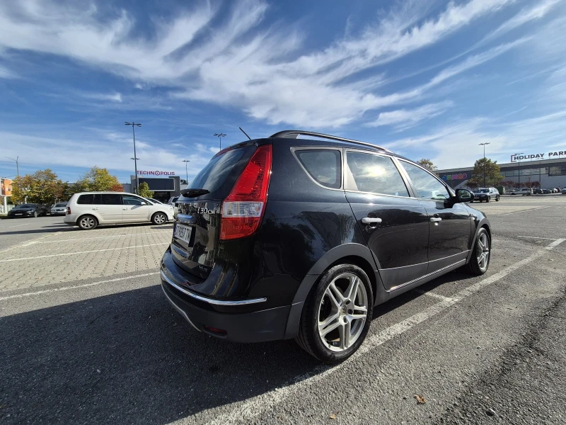 Hyundai I30 1.4 105к.с. 119000км., снимка 3 - Автомобили и джипове - 53015213