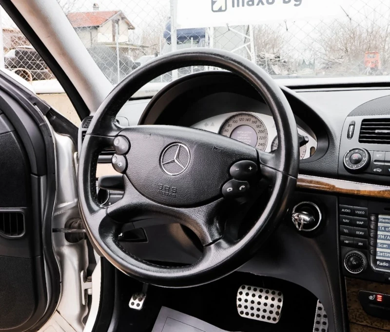 Mercedes-Benz E 320 3.2 EVO Face avangarde , снимка 15 - Автомобили и джипове - 53416362