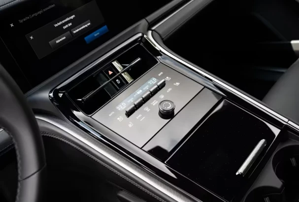 Porsche Panamera 4 E-Hybrid = SportDesign = Гаранция - изображение 10