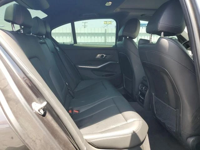 BMW 330 Hybrid* CARFAX* Видео на мотор*  - изображение 10