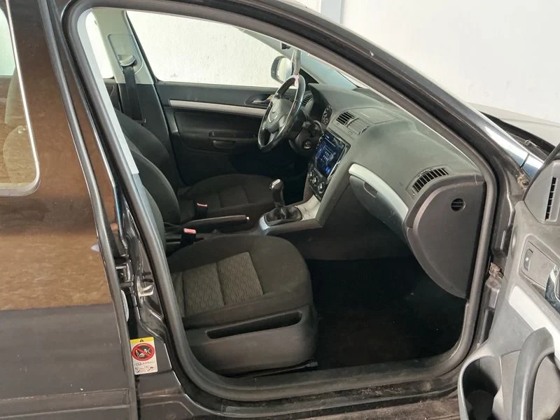 Skoda Octavia 1.6 TDI GreenLine, снимка 3 - Автомобили и джипове - 55467686