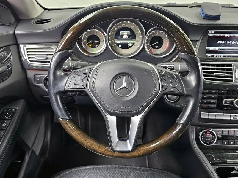 Mercedes-Benz CLS, снимка 13 - Автомобили и джипове - 55783621