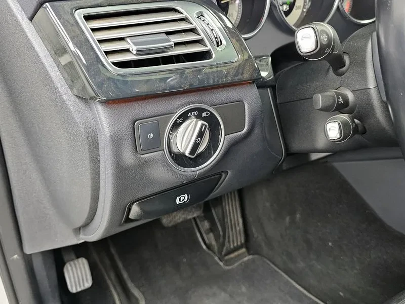 Mercedes-Benz CLS, снимка 16 - Автомобили и джипове - 55783621