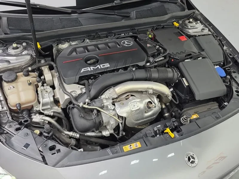 Mercedes-Benz A 35 4MATIC AMG, снимка 6 - Автомобили и джипове - 55790294