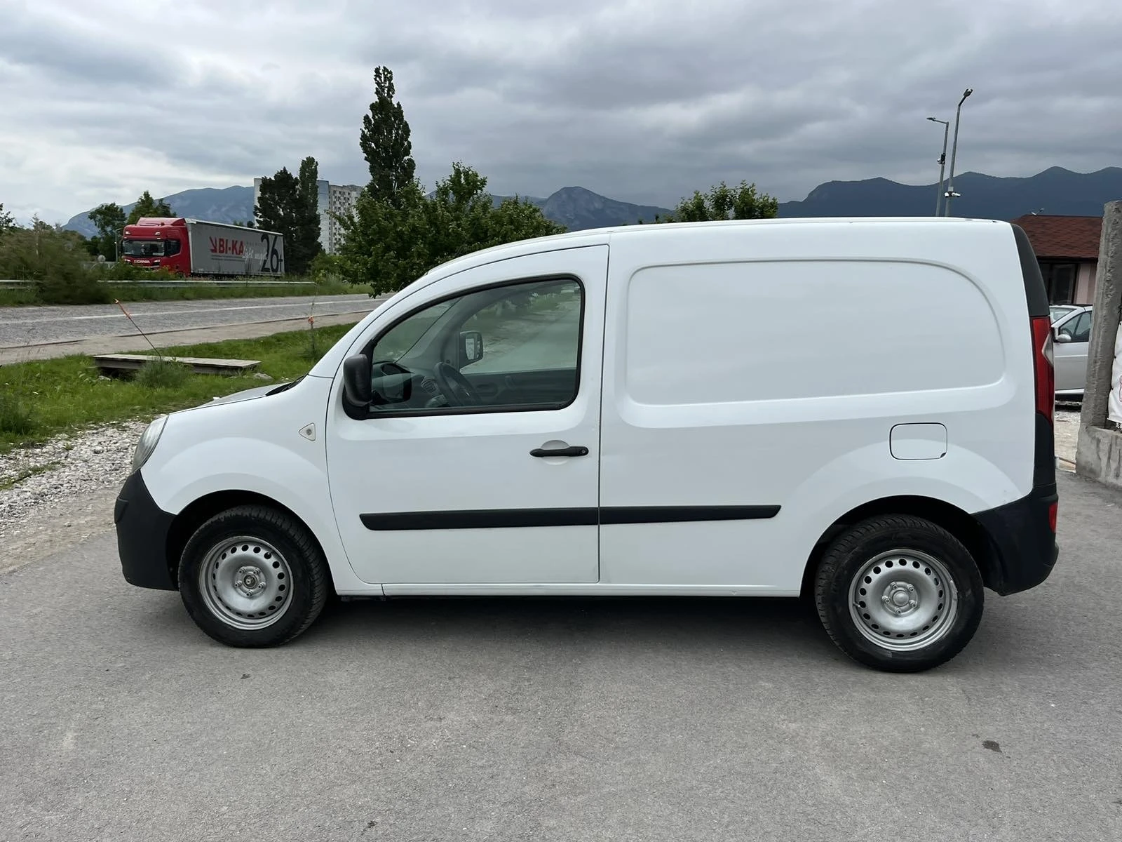 Renault Kangoo 1.5DCI 68кс EURO 4 КЛИМАТИК - изображение 6