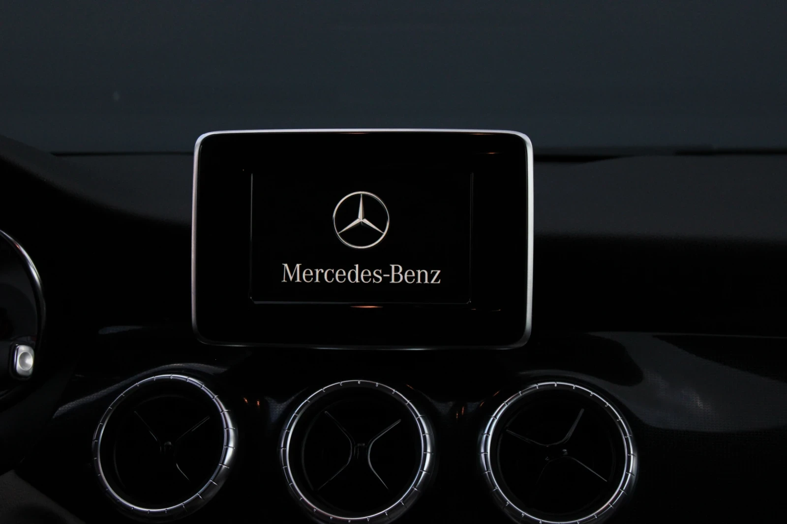 Mercedes-Benz CLA 200 | Mobile.bg   12