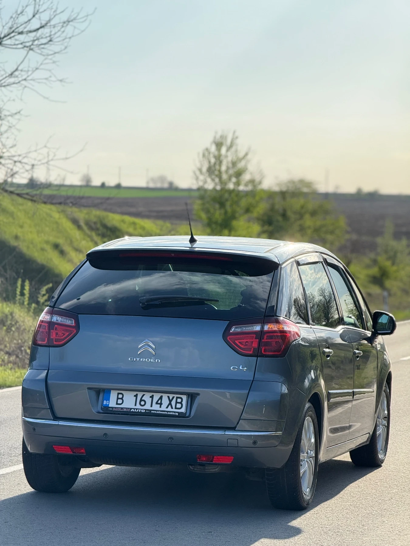 Citroen C4 Picasso 1.6i 156 к.с Реални 94 хил км - изображение 6