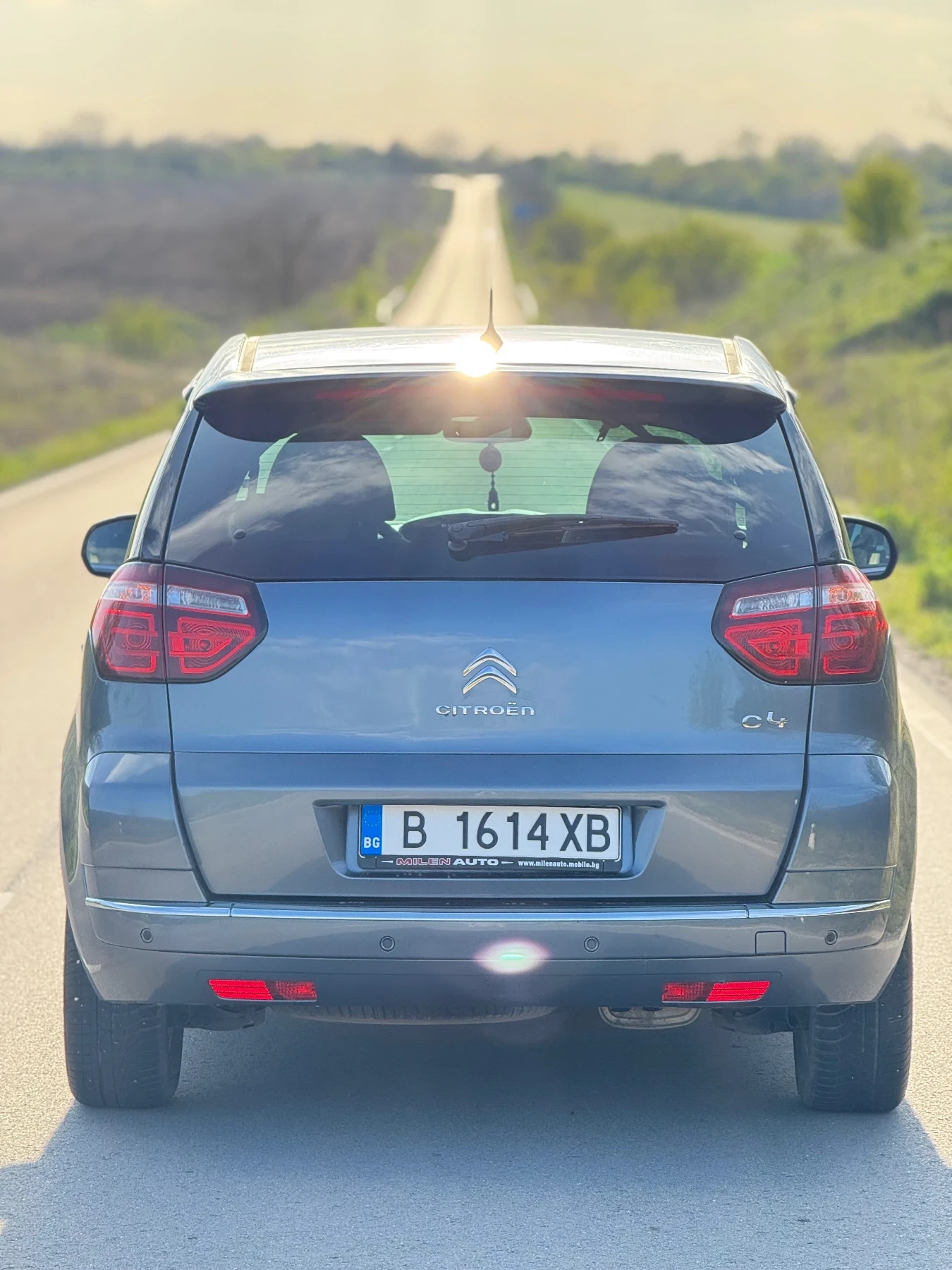 Citroen C4 Picasso 1.6i 156 к.с Реални 94 хил км - изображение 4
