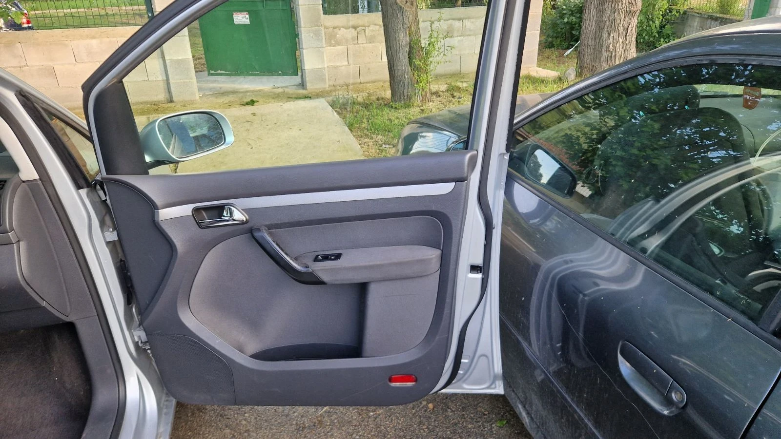 VW Touran 2.0 TDi 136hp На части  - изображение 10
